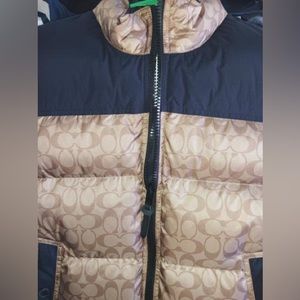 It’s a brand new coach with tags still size xl